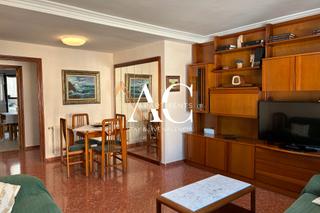 Lloguer Apartament a Natzaret. Alquiler de piso en calle de fontilles