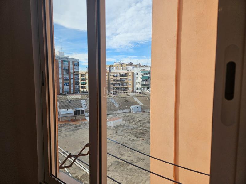 Foto 74eaba85-c0e9-47f0-a02a-72543b5925ec. Àtic a Barrio Benicalap Valencia