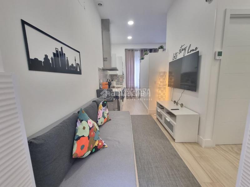 Foto be44547f-c4e8-4c2d-8e37-3755c8ee65de. Local comercial  en venta en Bellas Vistas Madrid