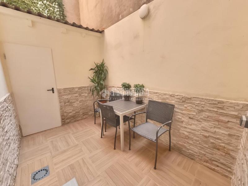 Foto d0880259-73ed-4826-94e5-2144a0e8f293. Local comercial  en venta en Bellas Vistas Madrid