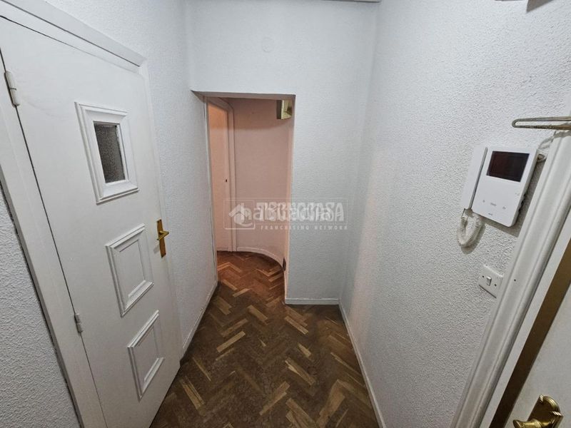 Foto c6133b6e-54a3-435e-aa79-cd13daae362d. Pis a Bellas Vistas Madrid