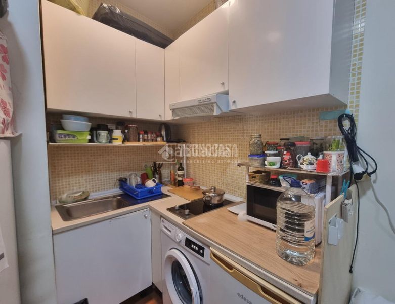 Foto 6c39518a-c9c9-40ea-8453-4aa9c8788c89. Estudi a Bellas Vistas Madrid