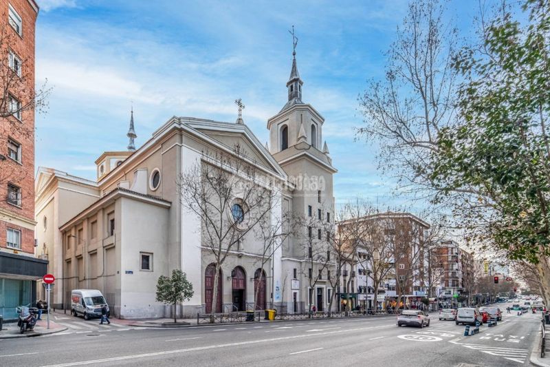 Foto 5623f20a-1d07-4f3a-9d19-fcbfffabad79. Pis a Bellas Vistas Madrid