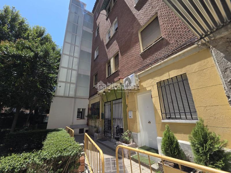 Foto 787cf4b3-bf0e-4b73-ad79-7a5d64b67be7. Pis a Lucero Madrid