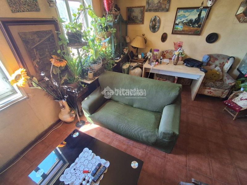 Foto b469d7dd-f3da-43c8-948c-faccbed86516. Pis a Lucero Madrid