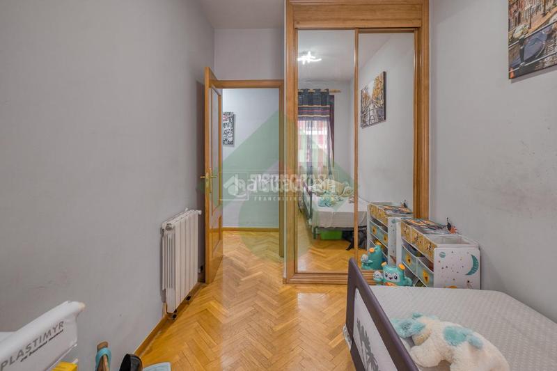 Foto a609376e-7608-417d-9f5a-d9377af3689a. Piso  en venta en Villaverde Alto Madrid