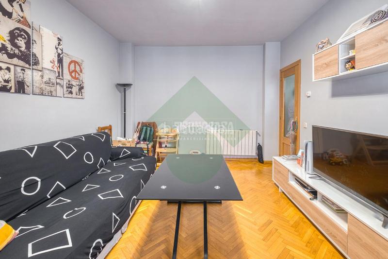 Foto c97fd4a8-bb5f-4189-a2c8-3a6cf27b8bf4. Piso  en venta en Villaverde Alto Madrid