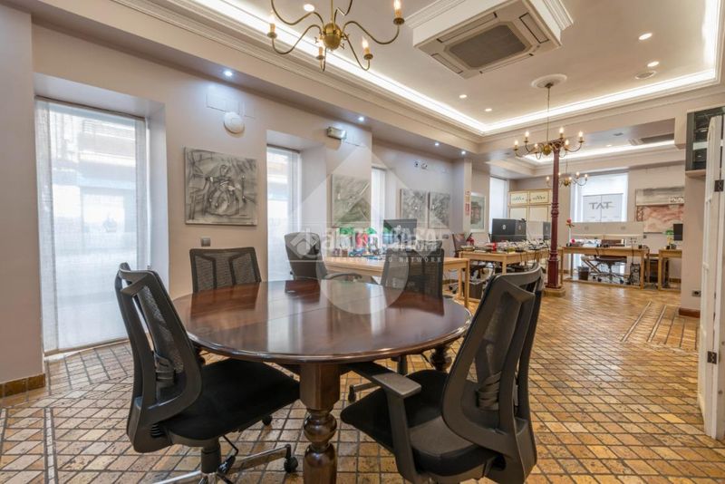 Foto 3a786342-7c03-46dc-9c0e-1f47da272cd6. Edificio  en venta en Villaverde Alto Madrid