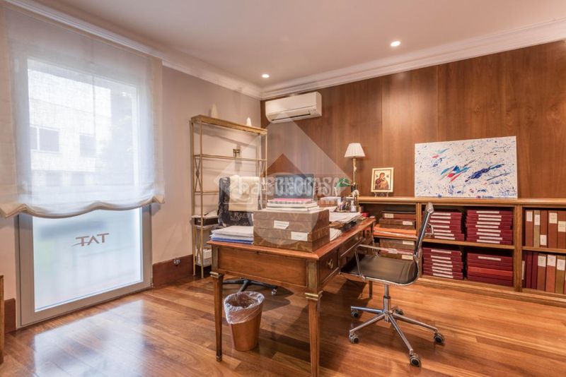 Foto 45dce79c-2b63-4dcd-901d-ad7eb3679ffd. Edificio  en venta en Villaverde Alto Madrid