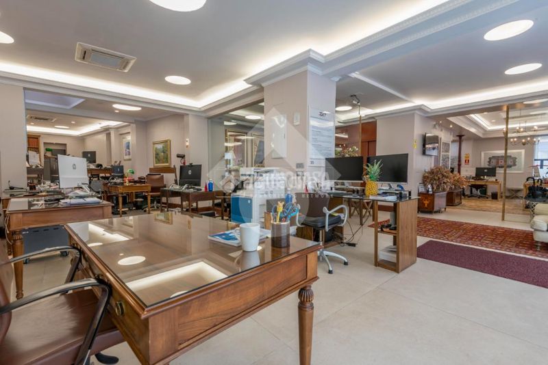 Foto 5798017b-2adc-47fb-98bc-804e8c52ba5b. Edificio  en venta en Villaverde Alto Madrid