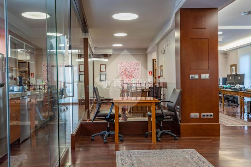 Foto 70628da0-2adf-4871-a514-2531ba679f65. Edificio  en venta en Villaverde Alto Madrid