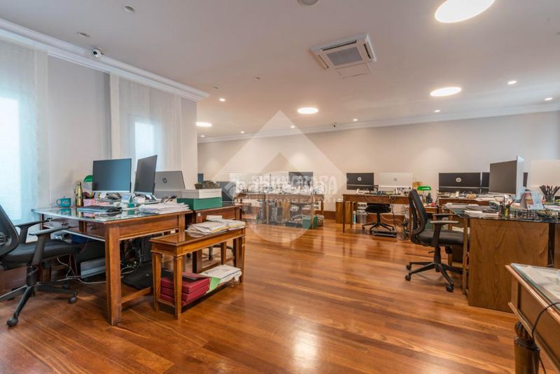 Foto 788aedc1-86d2-45fb-80b6-e1ebb7729eba. Edificio  en venta en Villaverde Alto Madrid