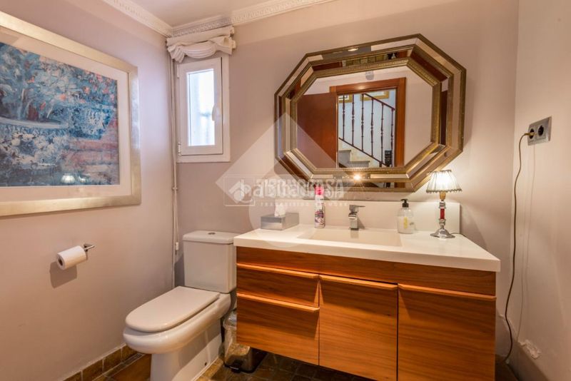 Foto b80b5a1f-b825-4044-8372-c547007f3970. Edificio  en venta en Villaverde Alto Madrid