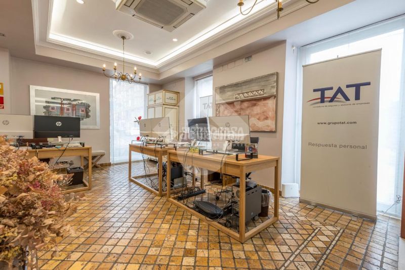 Foto cb734c2c-dd6b-4a51-8b74-18920c5c7065. Edificio  en venta en Villaverde Alto Madrid