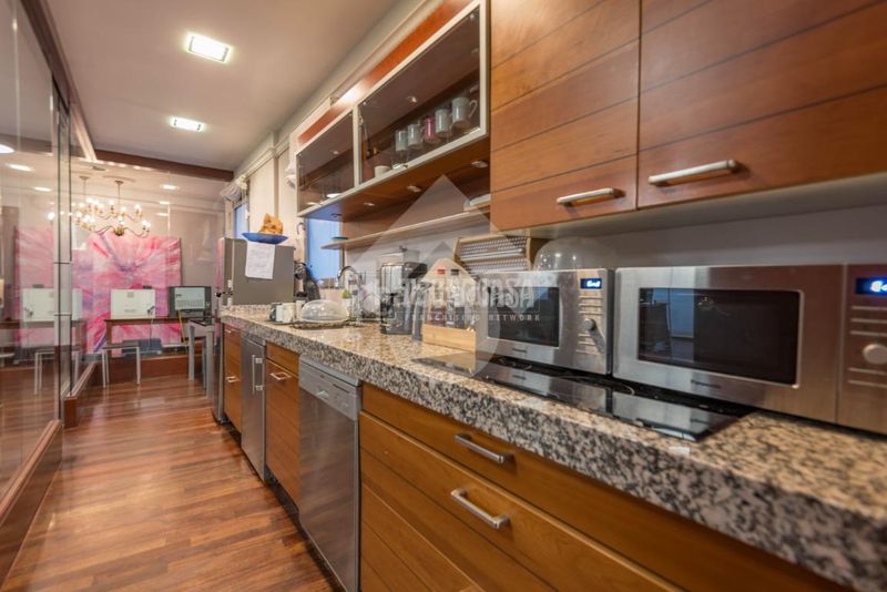 Foto f3012db1-207d-4d84-aaee-454b6227bdd5. Edificio  en venta en Villaverde Alto Madrid