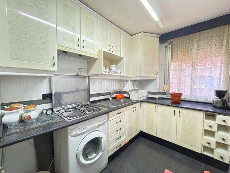 Foto 1ee405e1-db75-426a-afe0-8fd2af67cd7e. Pis a Villaverde Alto Madrid