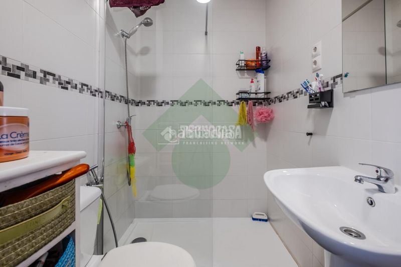 Foto c2996a29-f666-4456-8261-2473269dfc3f. Pis a Villaverde Alto Madrid
