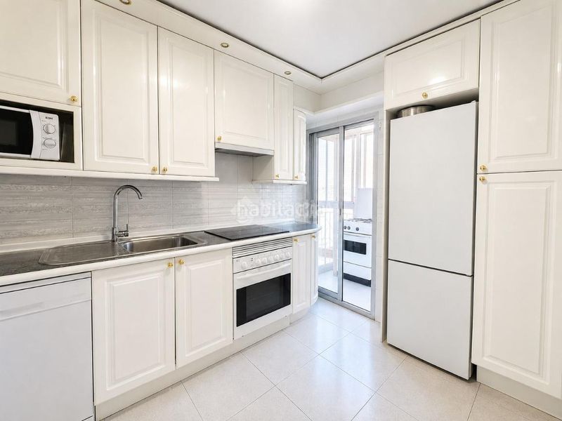 Foto d2b17086-0587-4022-bf3f-4d5d4129b2a0. Piso  en venta en Villaverde Alto Madrid