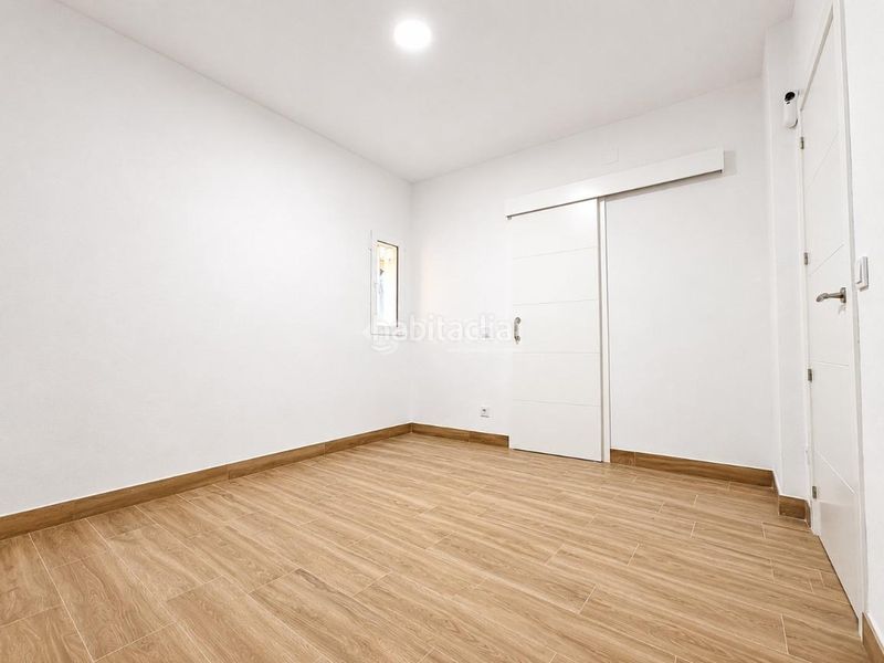 Foto 695f2f58-f9dd-4af8-ab1d-bf3e2145df97. Pis a Villaverde Alto Madrid