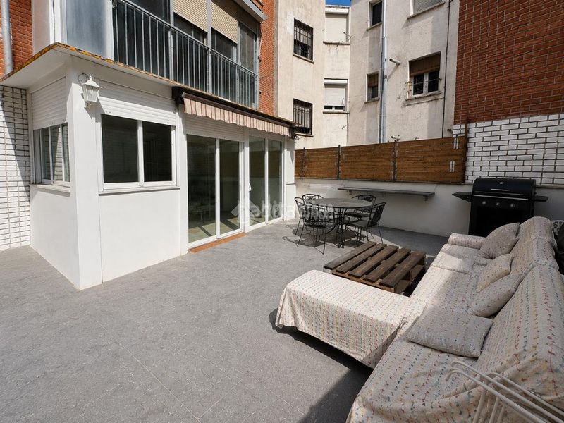 Foto b80b9f2f-2ffe-4834-a4e1-80af67e55b8a. Pis a Villaverde Alto Madrid
