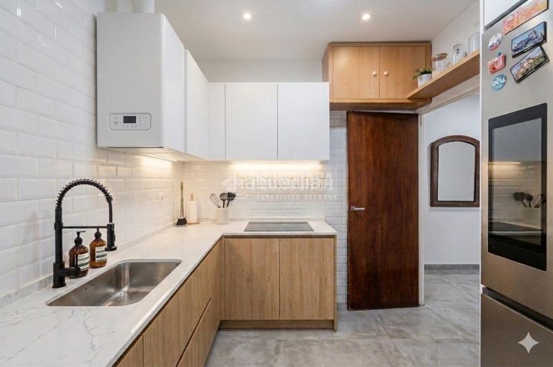 Foto 382fc0e3-b42b-48f1-8f7d-f2d00a2c1a54. Pis amb calefacció a Los Ángeles Madrid