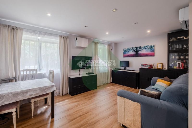 Foto 586773bf-95ea-48a0-bfb2-900417bf82a9. Pis amb calefacció a Los Ángeles Madrid