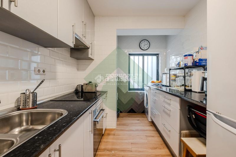 Foto df49571a-7fec-4d7e-ada6-0af0af3926bd. Pis amb calefacció a Los Ángeles Madrid