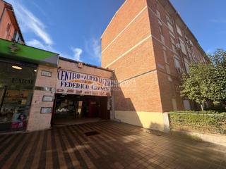 Locale commerciale in Puerta Bonita. Local comercial en venta en madrid