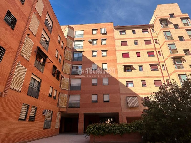 Foto be4c2baa-f617-43d8-8e81-0a6b32ebbe0f. Pis amb calefacció a Puerta Bonita Madrid