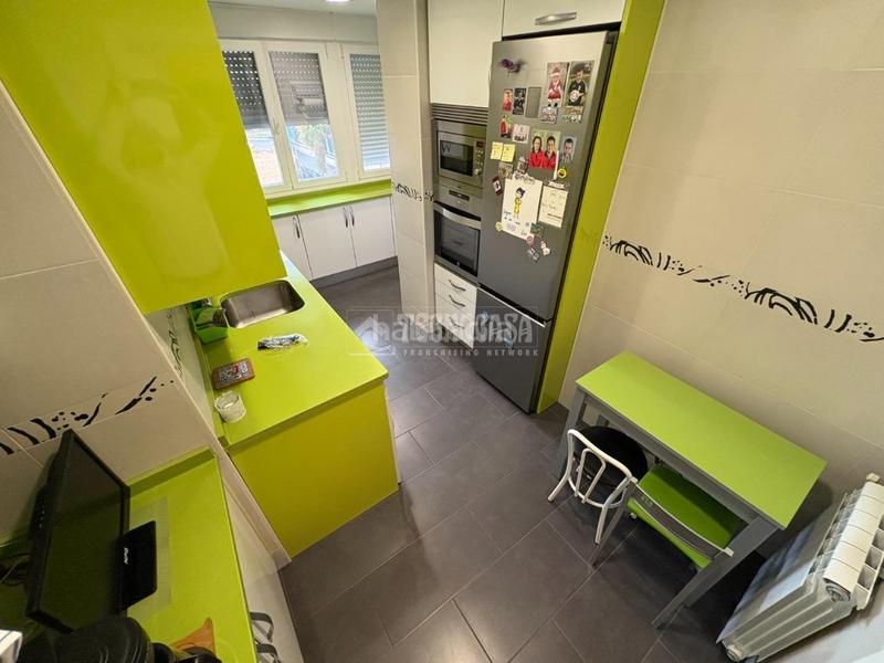 Foto 6cbe9561-5147-4000-91ca-c4f5dcb700a3. Flat with parking pool in Loranca Fuenlabrada