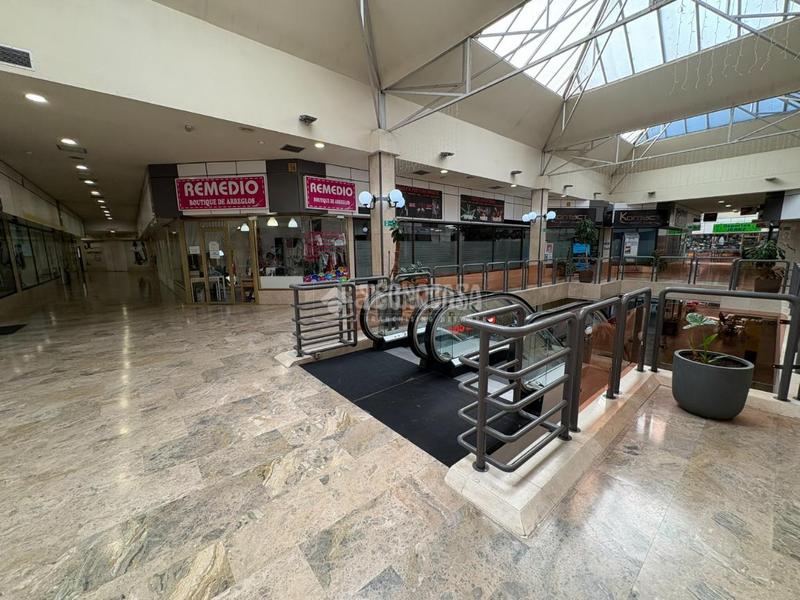 Foto c70e036f-c06d-4a02-ad07-3c24bd38f81e. Local comercial  en venta en Villafontana - Estoril I Móstoles