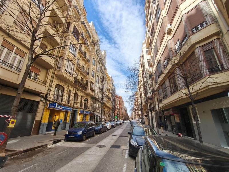 Foto 1329c91d-d406-4784-a865-ed027c6308d2. Edifici a Gran Via Valencia