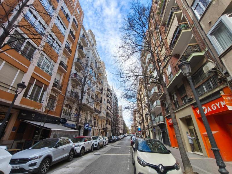 Foto 7f3c330b-8102-4e20-a913-31336f68c384. Edifici a Gran Via Valencia