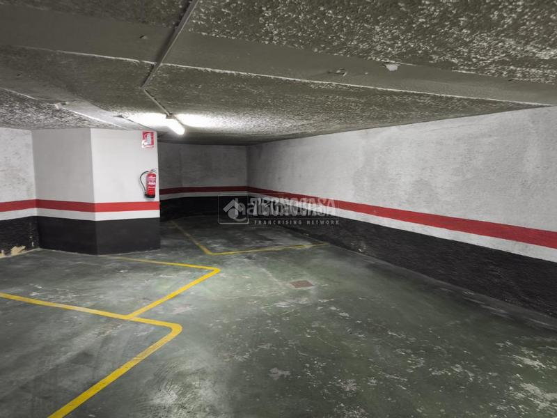 Foto 37eb9800-27d1-4b82-b658-ddcd8fa14199. Posto auto in Russafa Valencia