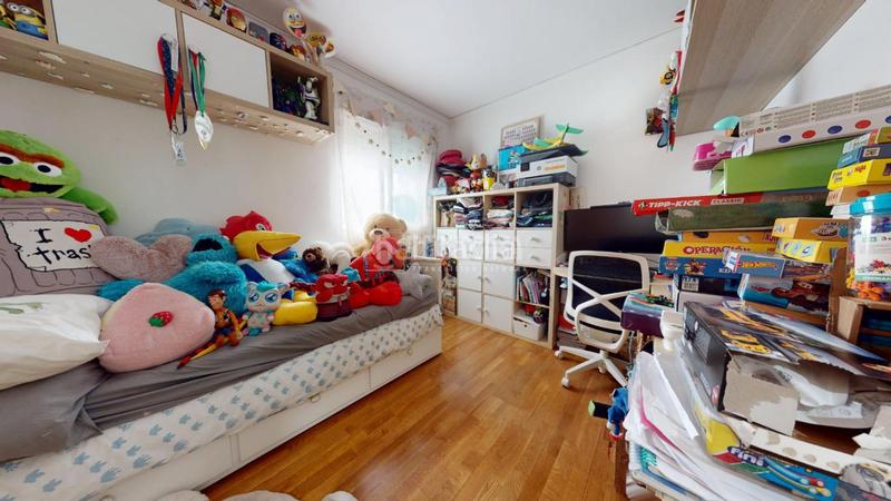 Foto 70fa6220-4403-495e-8573-a5e5369aeb83. Piso  en venta en Mont Olivet Valencia