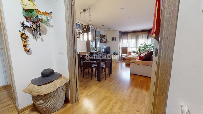 Foto b38a6be8-c41d-47f2-984f-b295c359931a. Piso  en venta en Mont Olivet Valencia