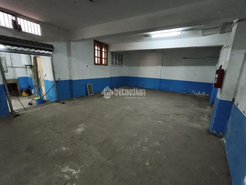 Foto a4b14561-de5e-4589-aa23-2663de886c18. Local comercial a Russafa Valencia