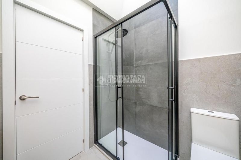 Foto c9b303ad-8add-42a7-b607-b61b473eec61. Pis a Palos de Moguer Madrid