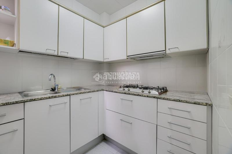 Foto 93a09d07-45d0-4a10-b701-60e1462dff8c. Piso  en venta en Turó de la Peira Barcelona