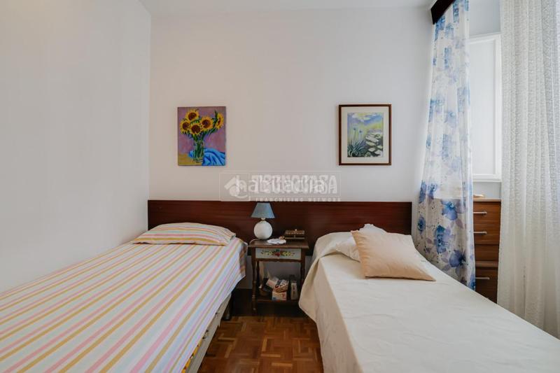 Foto abc907d6-ffa9-4dc2-8e96-ce5398ca4c4e. Piso  en venta en Turó de la Peira Barcelona