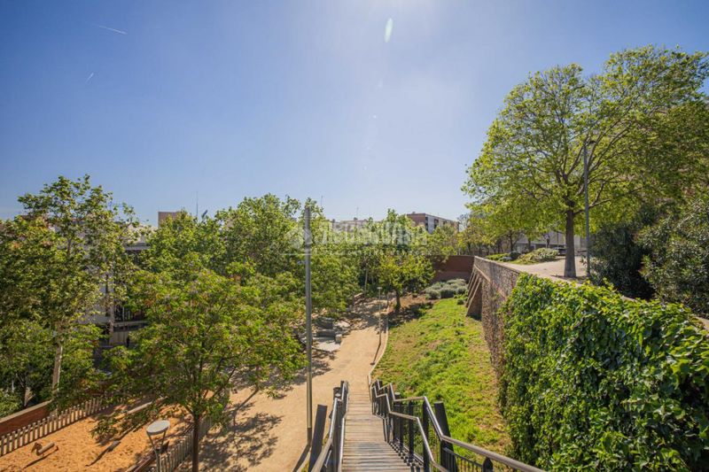Foto e215c769-35e6-4a7c-b335-7a93993a5b1f. Local comercial a Vilapicina - Torre Llobeta Barcelona