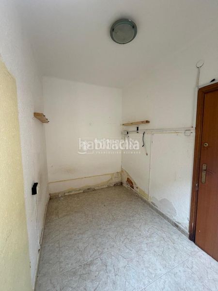 Foto 566583fb-1aad-4a83-88a7-424913ecba8d. Pis a Porta Barcelona