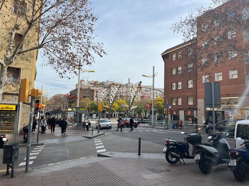 Foto 08e8ce52-f3a5-44ca-b522-c5513301e22b. Aparcament cotxe a Porta Barcelona
