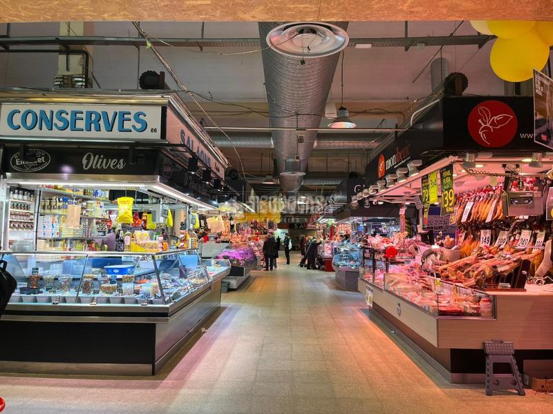 Foto fe7657d3-e52b-42aa-a622-b9c4293808ab. Edifici a Horta Barcelona