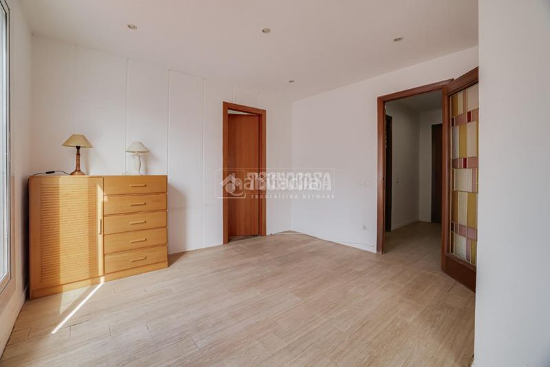 Foto 48645d67-4b97-4be1-b692-68854bff9ba4. Pis a Porta Barcelona