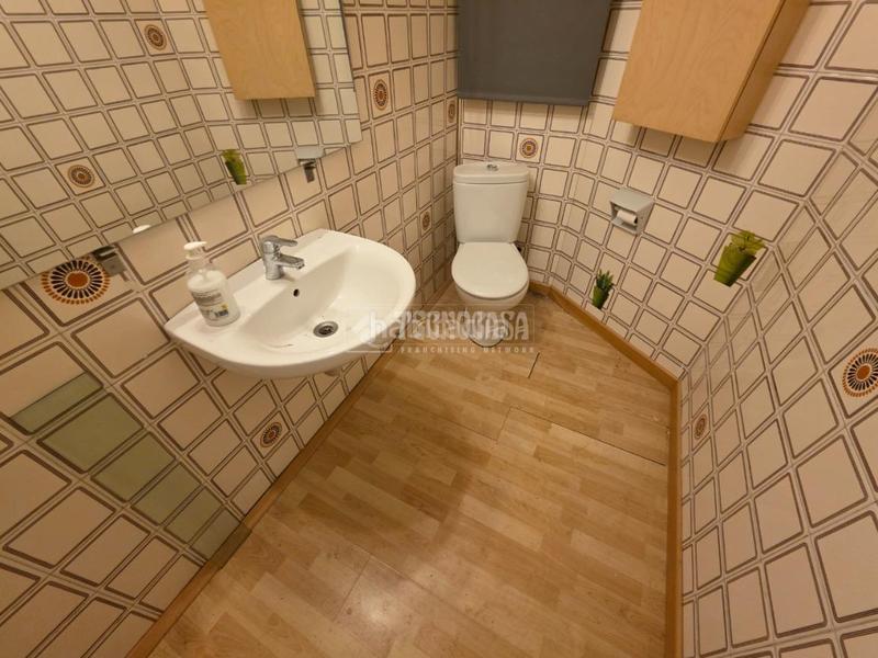 Foto 97c0e2f7-97d2-4681-acf4-290c7e24d414. Location bureau avec parking dans La Nova Esquerra de l´Eixample Barcelona