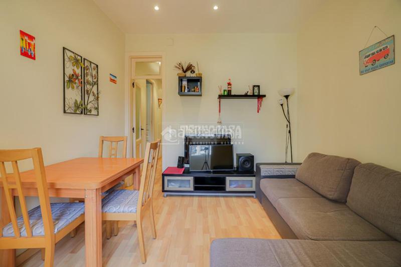 Foto 713c3355-133d-4bb7-bafc-9055ebec9027. Piso  en venta en La Nova Esquerra de l´Eixample Barcelona
