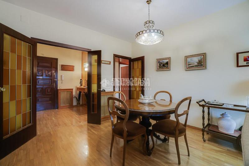 Foto 1668cd87-bbcc-4217-8058-1b84e1dfacf3. Appartamento con riscaldamento parcheggio in La Nova Esquerra de l´Eixample Barcelona