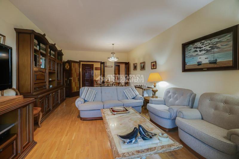Foto dbfb2bd8-b951-4d8e-a617-1f5c669f893d. Appartamento con riscaldamento parcheggio in La Nova Esquerra de l´Eixample Barcelona