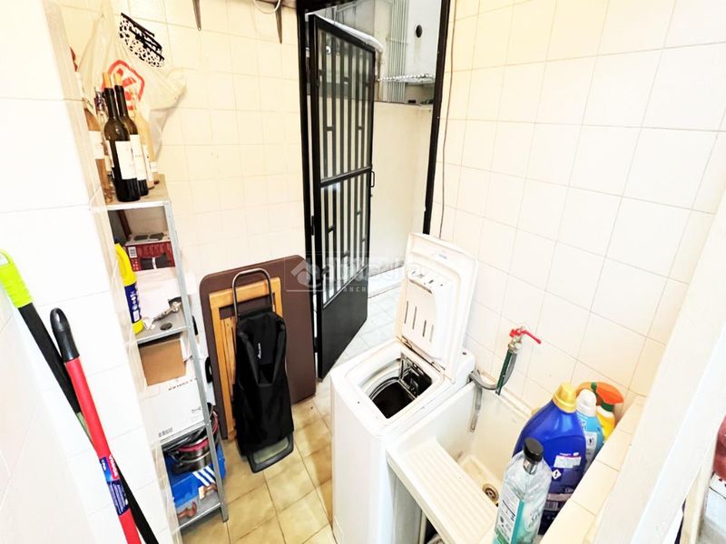 Foto d5c7f9e7-9fd5-4549-a38c-28a3d3b8e5f0. Pis amb calefacció a La Nova Esquerra de l´Eixample Barcelona